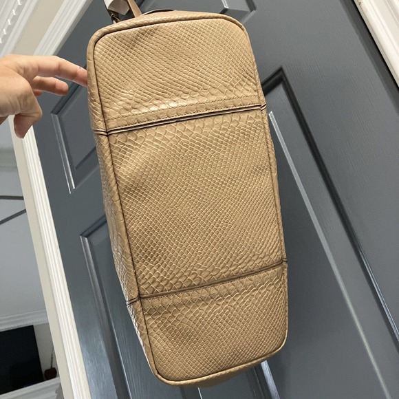 Coach F30963 Hadley Exotic Python Tan Leather Bag Tan Euc - Picture 5 of 12